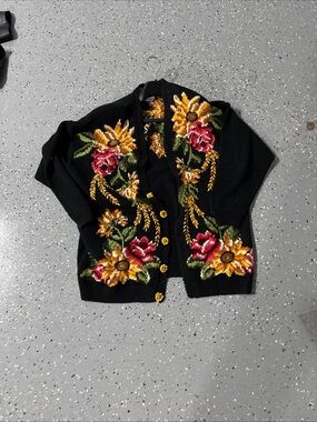 Hand Knit Floral Cardigan Vintage Y2K Roses Sunflower Black Womens